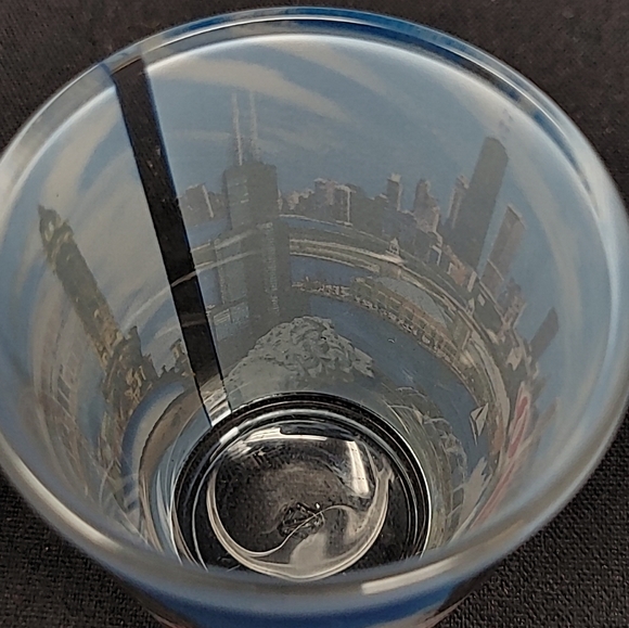 "CHICAGO" SOUVENIR SHOT GLASS-MADE IN TAIWAN - Picture 7 of 7